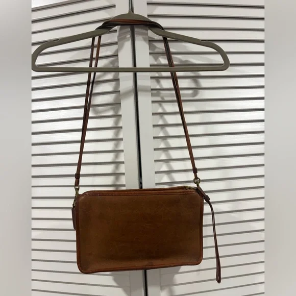 Rare Vintage (70s/80s) Coach Camel Brown Leather Crossbody Zip Bag Made in NYC - Picture 7 of 11